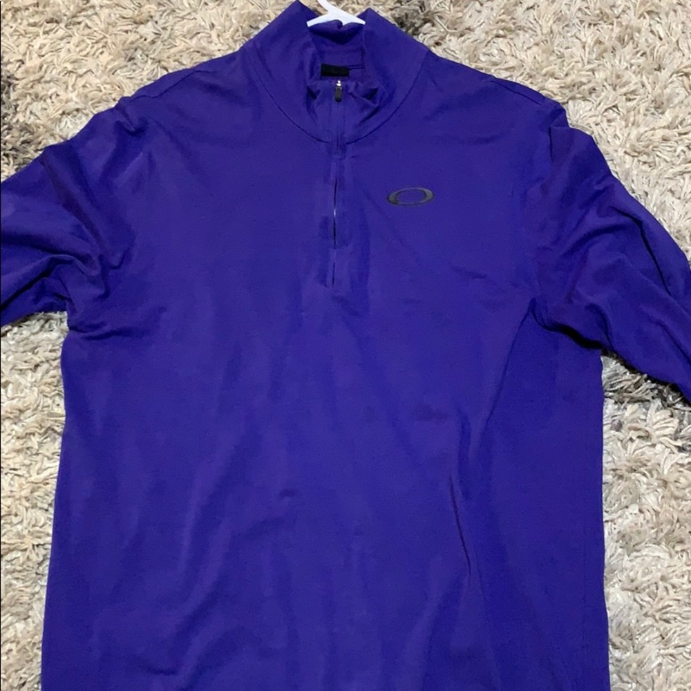 Oakley half zip